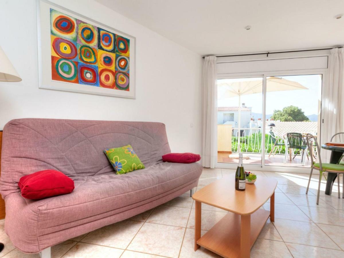 Apartment Palmiers I-10 By Interhome Llanca Bagian luar foto